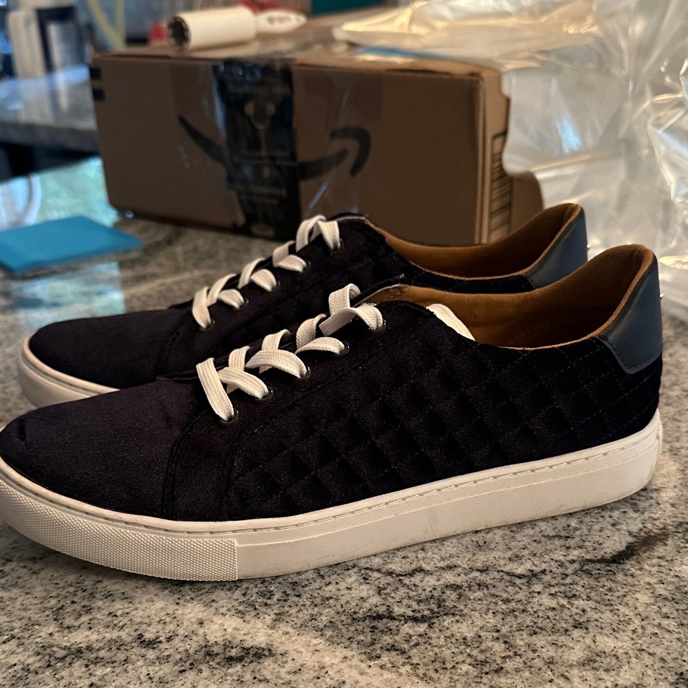 Kate Spade Dark Blue Quilted Sneakers - Picture 4 of 9